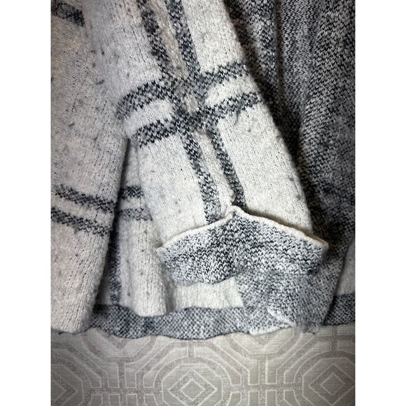 Free People Gray White Plaid Oversized Open Cardigan Wool Blend Women’s XS Cozy - Picture 6 of 7